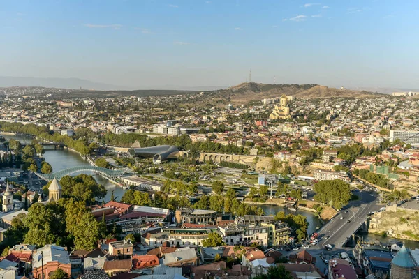 Old Tbilisi, Tbilisi, Georgia, 17 oktober 2019, Arial view of T — Stockfoto