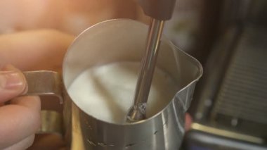 Buğulaması ve süt ile espresso maching cappuccino veya latte için paslanmaz çelik diş renginde solma Barista