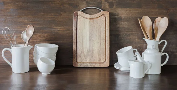 Посуд Порцеляна Білий Посуд Інші Різні Речі Дерев Яній Стільниці — стокове фото