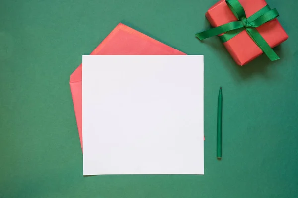 Lettera Vuota Natale Babbo Natale Invito Con Scatola Regalo Verde — Foto Stock