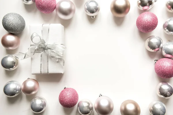 Palline Natale Argento Regalo Bianco Vista Dall Alto Modello Natale — Foto Stock