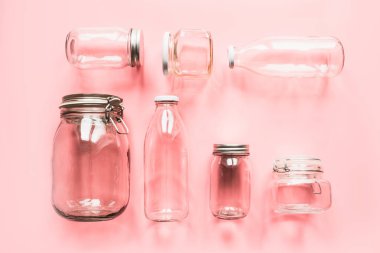 Sıfır atık depolama ve alışveriş için kavanoz seti.