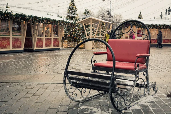 Moskva, Rusko 18 Dec 2018. Vánoční čas a saně na Rudém náměstí. Vánoční oslava a víla. Nový rok. Dekorované město. — Stock fotografie