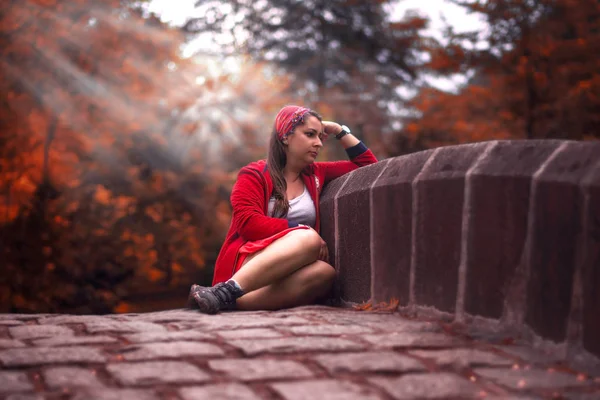 Oktober Artvin Truthahn Junges Schönes Mädchen Auf Einer Steinbrücke — Stockfoto