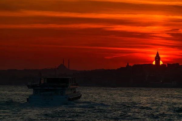 Istanbul Skyline Avec Tour Galata Coucher Soleil Turquie — Photo