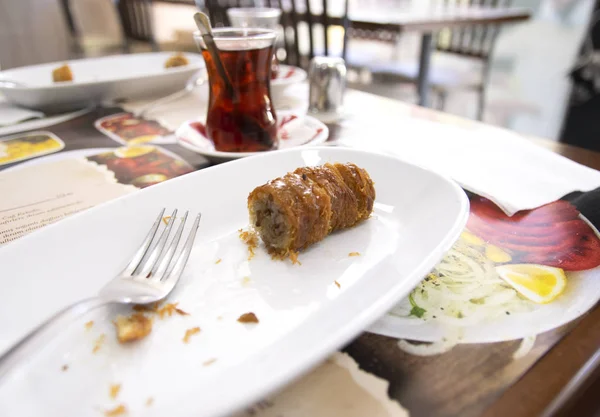 Turkish Dessert Kadayif Served Traditional Tea Rustic Table — Stock Photo, Image