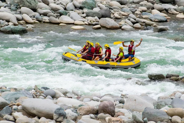 Rafting Bílých Vodách Peřejích Řeky Frtny Července 2016 Tureckém Amlheminu — Stock fotografie