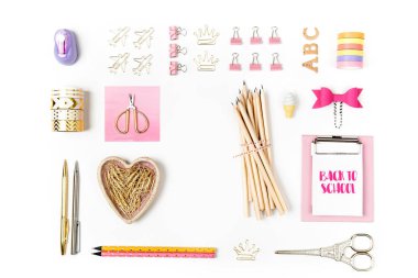 Eğitim nesneleri üstten görünüm 