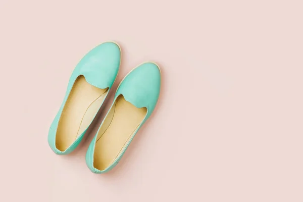 Stylish Female Shoes Pastel Colors Beauty Fashion Concept Flat Lay — Stock Photo, Image