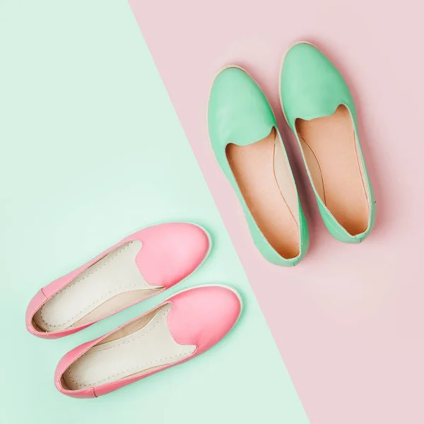 Modieuze Vrouwelijke Schoenen Pastelkleuren Beauty Fashion Concept Plat Lag Top — Stockfoto