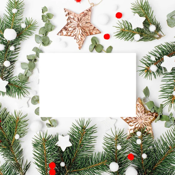 Prázdná Karta Vánoční Výzdobou Maketa Holiday Plochá Ležel Horní Pohled — Stock fotografie