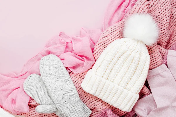 Warm Winter Clothes Christmas Decor Arrangement Pastel Pink Colors — Stock Photo, Image