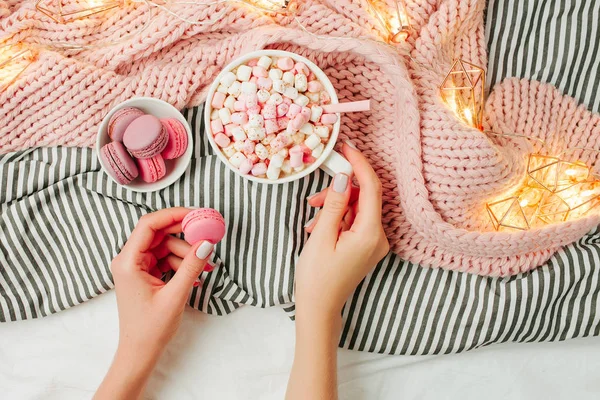 Female Hands Cacao Cup Macarons Bed — Stock Photo, Image