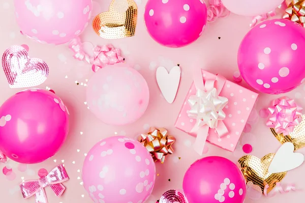 Ballons Roses Coffret Cadeau Décorations Sur Fond Pastel — Photo
