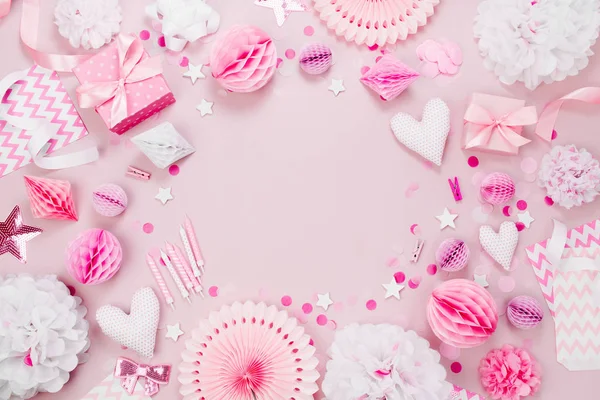 Moldura Feita Rosa Branco Papel Decorações Doces Corações Presentes Confetes — Fotografia de Stock