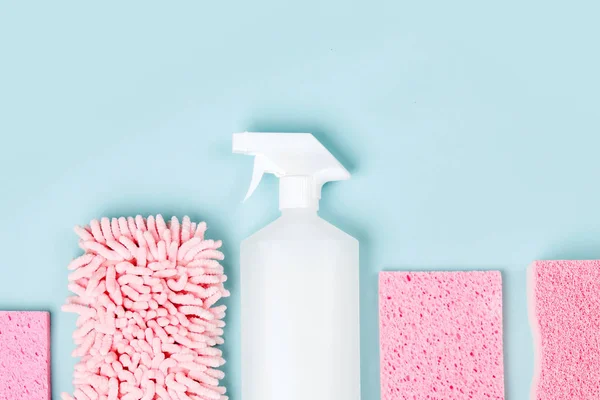 Detergenti Accessori Pulizia Colore Rosa Concetto Servizio Pulizia Lato Piatto — Foto Stock