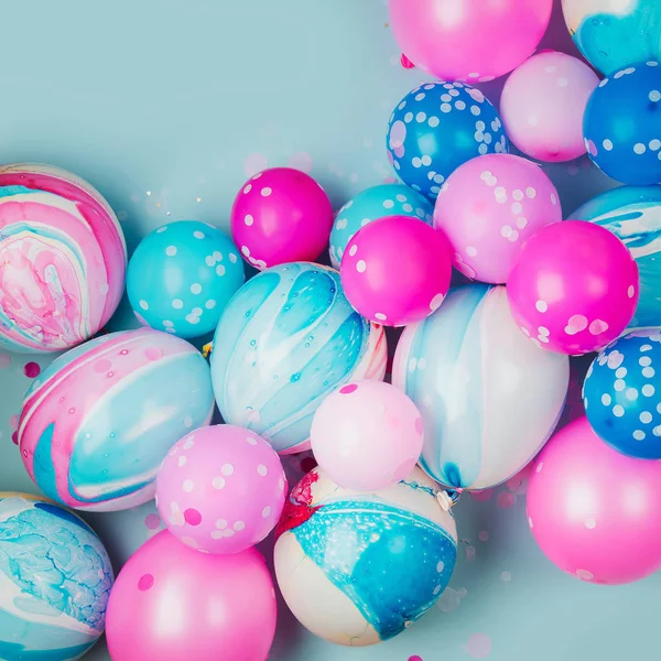 Kleurrijke Ballonnen Pastel Kleur Achtergrond Feestartikelen Verjaardag Partij Concept Plat — Stockfoto