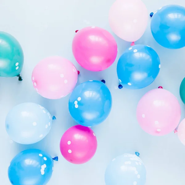 Bunte Luftballons Auf Pastellfarbenem Hintergrund Fest Oder Geburtstagsparty Flache Lage — Stockfoto