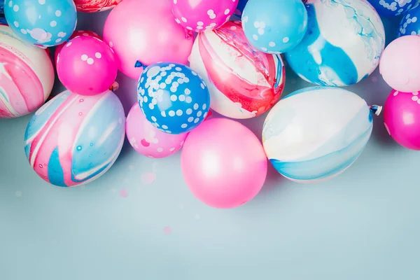 Kleurrijke Ballonnen Pastel Kleur Achtergrond Feestartikelen Verjaardag Partij Concept Plat — Stockfoto