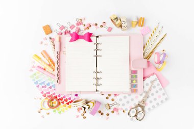 planlayıcısı mockup okul ile en iyi görünümü sağlar