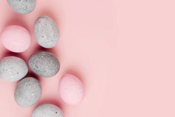 Fondo Elegante Huevos Pascua Color Rosa Pálido Gris Huevos Pascua — Foto de Stock