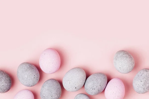Fondo Elegante Huevos Pascua Color Rosa Pálido Gris Huevos Pascua — Foto de Stock