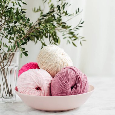 İplik örme pastel renklerde için. 