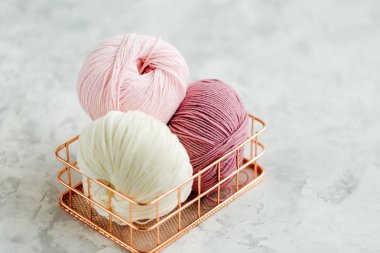 İplik örme pastel renklerde için. 