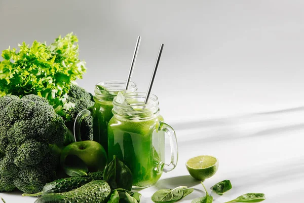 Smoothie Vert Sain Aux Fruits Légumes Désintoxication Concept Régime Alimentation — Photo