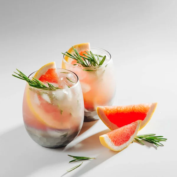 Toranja Coquetel Rosemary Bebida Refrescante Não Alcoólica Perfeita Para Primavera — Fotografia de Stock