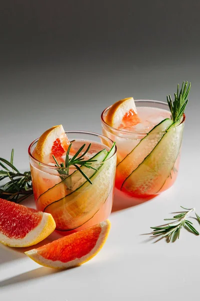 Toranja Pepino Gin Cocktail Perfeito Para Primavera Verão — Fotografia de Stock