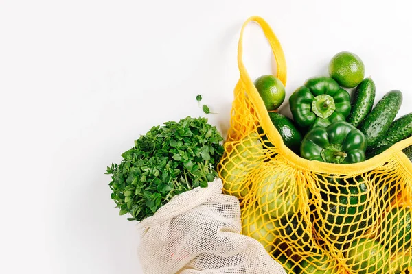 Bolsa Ecológica Con Verduras Ecológicas Verde Fresco Estilo Vida Sostenible — Foto de Stock