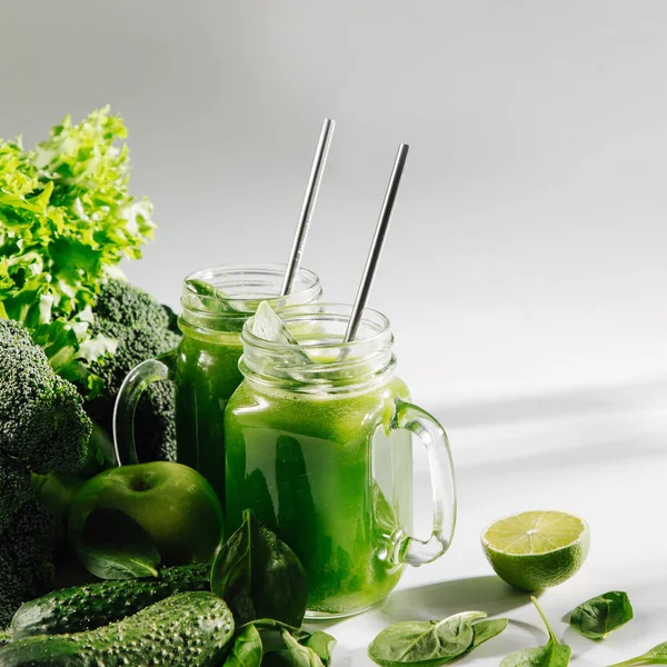 Smoothie Vert Sain Aux Fruits Légumes Désintoxication Concept Régime Alimentation — Photo