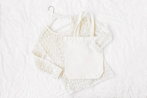 Camisola Branca Malha Com Sacola Outono Inverno Moda Roupas Colagem — Fotografia de Stock