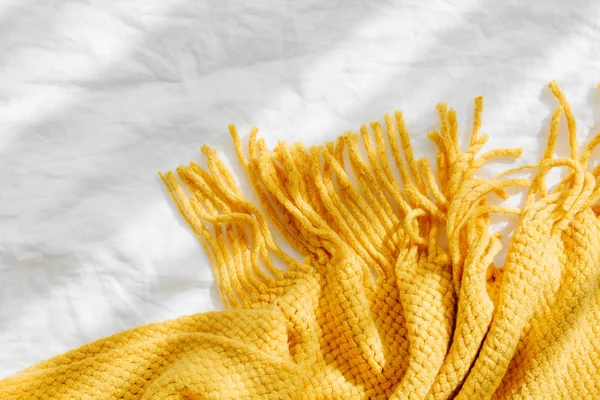 Bedding Yellow Knitted Plaid Cozy Background Copy Space Hygge Concept — Stock Photo, Image