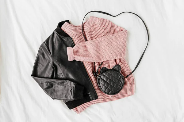 Leather Jacket Pale Pink Sweater Handbag White Sheet Женский Стильный — стоковое фото