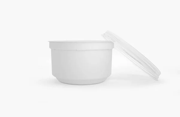 Leere Verpackung fermentierter Milchprodukte isoliert auf weißem Hintergrund. 3D-Darstellung — Stockfoto