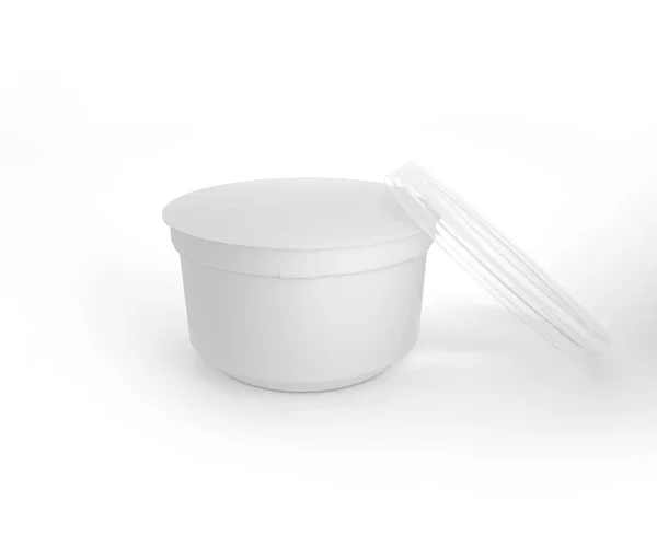 Συσκευασία του προϊόντος κενό που έχουν υποστεί ζύμωση γάλα απομονώνονται σε λευκό φόντο. 3D καθιστούν — Φωτογραφία Αρχείου
