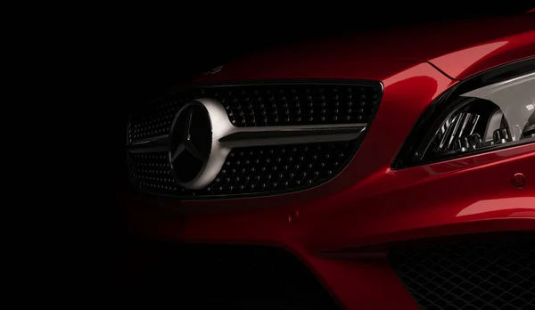 Ałmaty, Kazachstan-24 marca, 2019: Mercedes-Benz CLS 500 AMG stylowe luksusowe klasy biznes szybki samochód na ciemnym tle. Renderowanie 3D — Zdjęcie stockowe