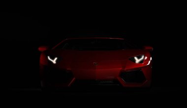 Almaty, Kazakistan. - Lamborghini Aventador. Siyah arka planda lüks bir spor araba. 3d hazırlayıcı