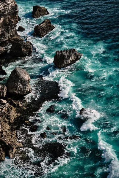 Aerial View Sea Landscape Water Waves Rocks Dramatic Colors Photo — Stock Photo, Image