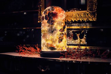 Lüks bir iç mekanda Noel ışığı dekoru..