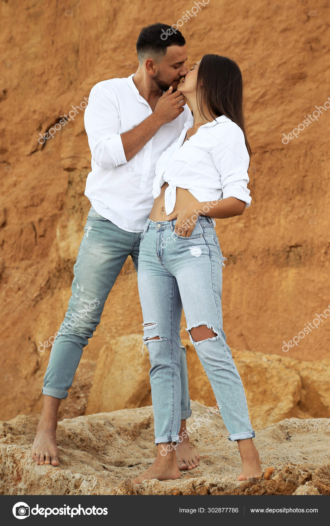 420+ Barefoot Female Feet In Jeans On The Beach Stock Photos, Pictures &  Royalty-Free Images - iStock
