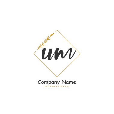İlk U M UM el yazısı ve daireyle imzalı logo tasarımı. Moda, takım, düğün, lüks logo için güzel tasarım logosu.