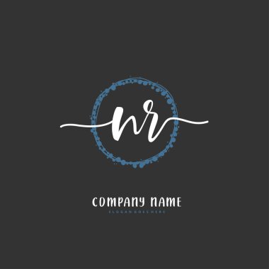 Baş harfi N R NR el yazısı ve daireyle imzalı logo tasarımı. Moda, takım, düğün, lüks logo için güzel tasarım logosu.