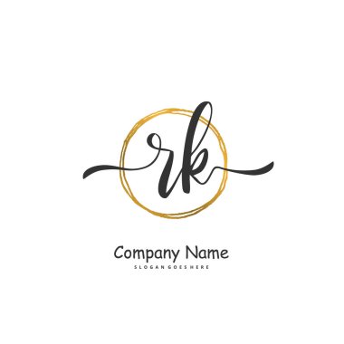 R K RK el yazısı ve daire şeklinde imzalı logo tasarımı. Moda, takım, düğün, lüks logo için güzel tasarım logosu.