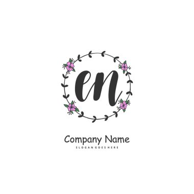 E N EN İlk el yazısı ve daire şeklinde imzalı logo tasarımı. Moda, takım, düğün, lüks logo için güzel tasarım logosu.