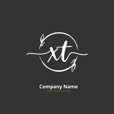 X T XT İlk el yazısı ve daire şeklinde imzalı logo tasarımı. Moda, takım, düğün, lüks logo için güzel tasarım logosu.