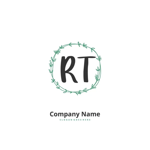 Rt円との初期手書きと署名のロゴデザイン ファッション チーム 結婚式 高級ロゴのための美しいデザイン手書きのロゴ — ストックベクタ