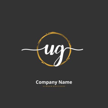 U G UG İlk el yazısı ve imzalı logo dizaynı daire şeklinde. Moda, takım, düğün, lüks logo için güzel tasarım logosu.